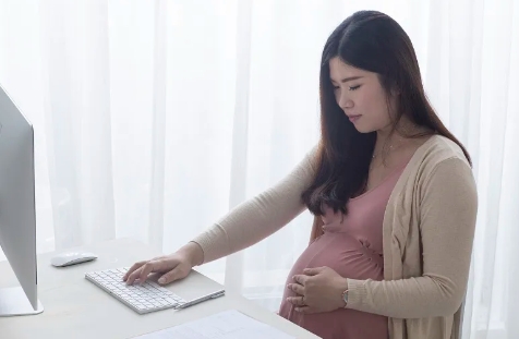 验孕棒一深一个特别浅是男宝还是女宝.jpg