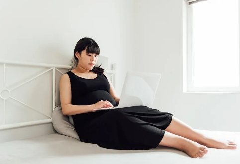 怀孕吃什么婴儿睫毛长.jpg